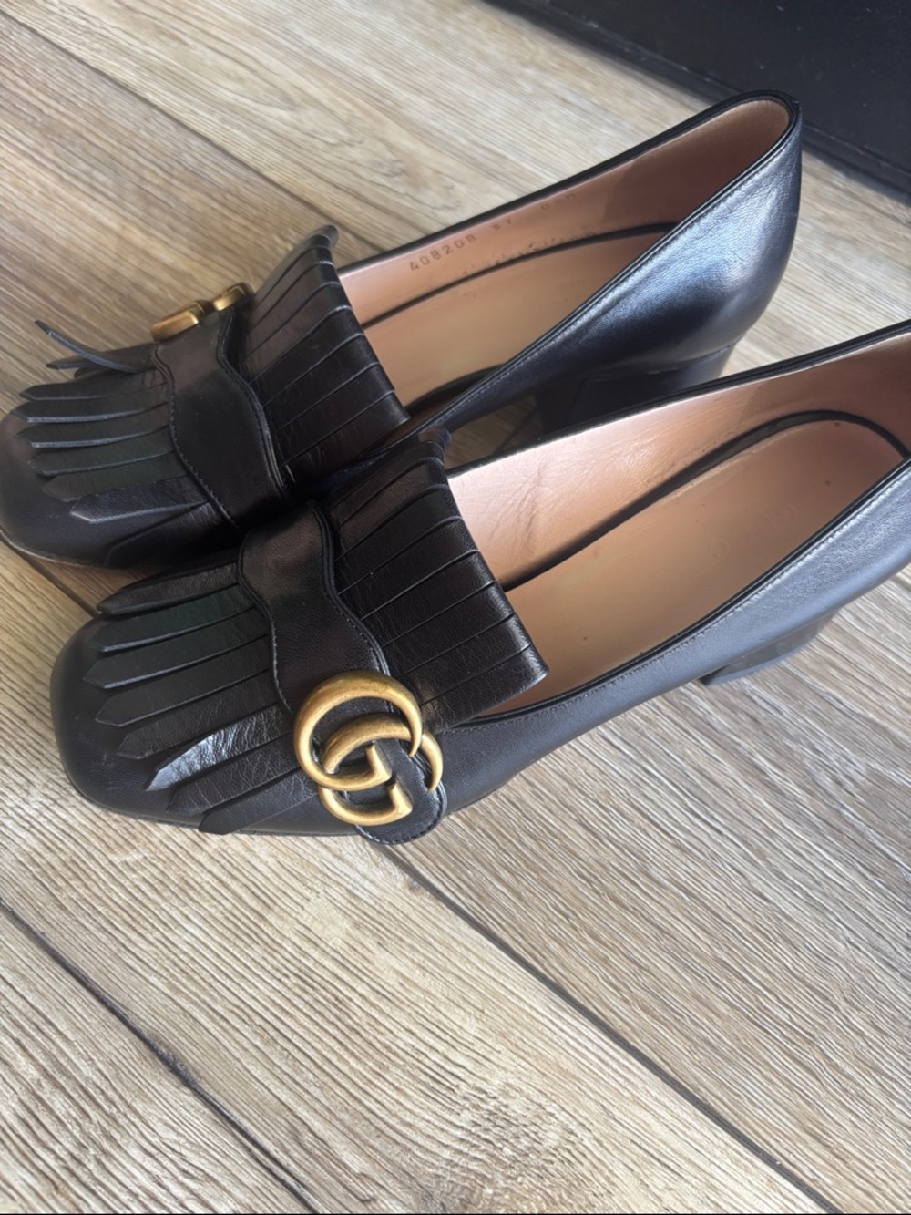 Gucci Black Leather Fringe Loafers with Gold GG Hardware - Picture 2 of 6